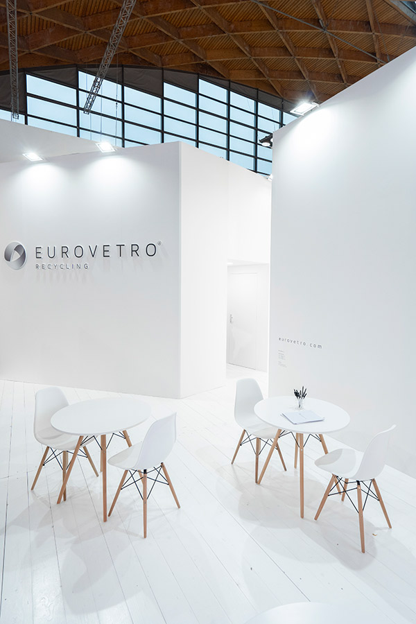 stand di eurovetro alla fiera ecomondo