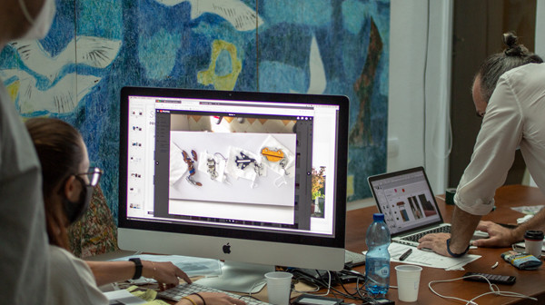 Furla-lookbook-FW2020-PORTFOLIO 4 BACKSTAGE