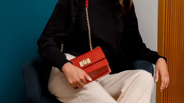 Furla-lookbook-FW2020-PORTFOLIO 6